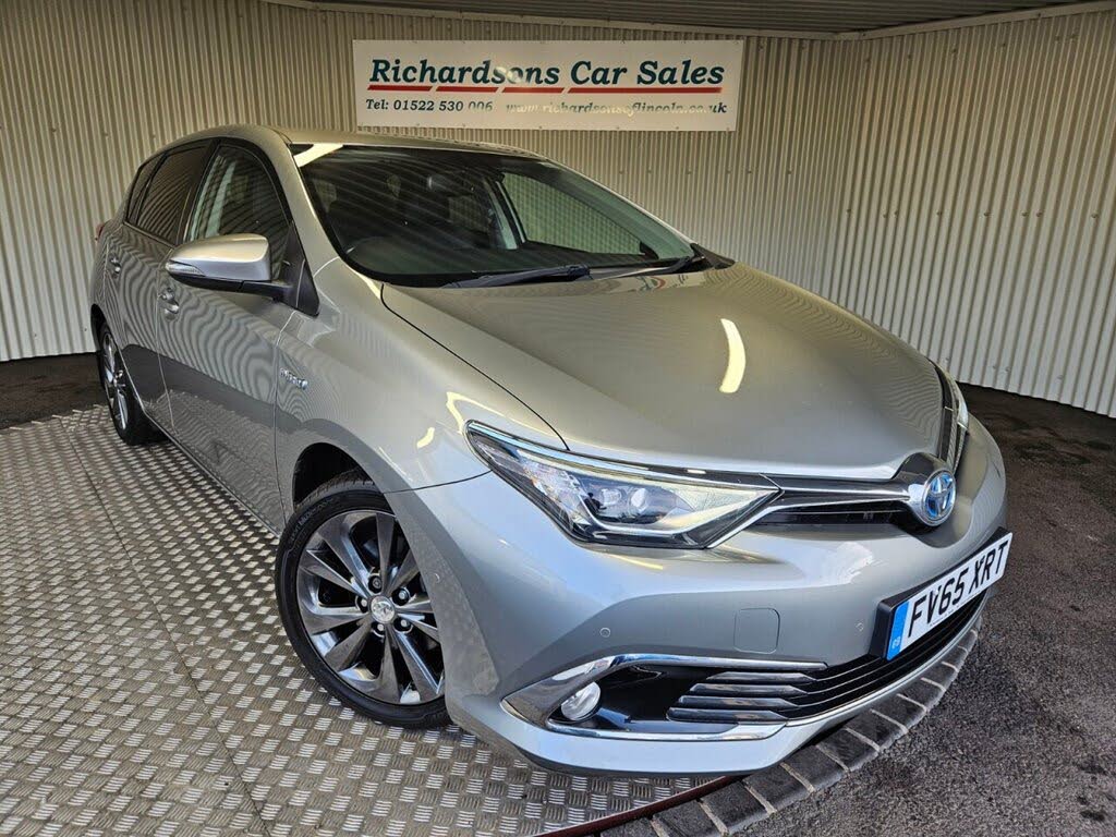 2016 Toyota Auris 1.8 VVT-i HSD Excel Hatchback