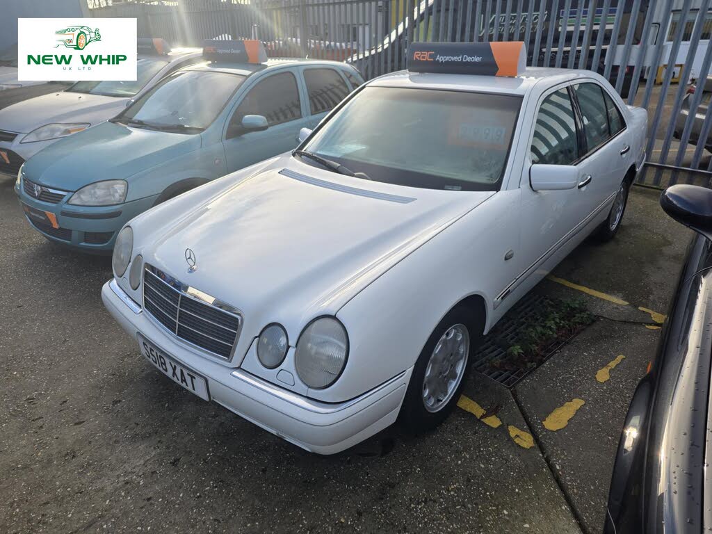 1998 Mercedes-Benz E-Class 2.0 E200 Elegance Saloon 4d auto