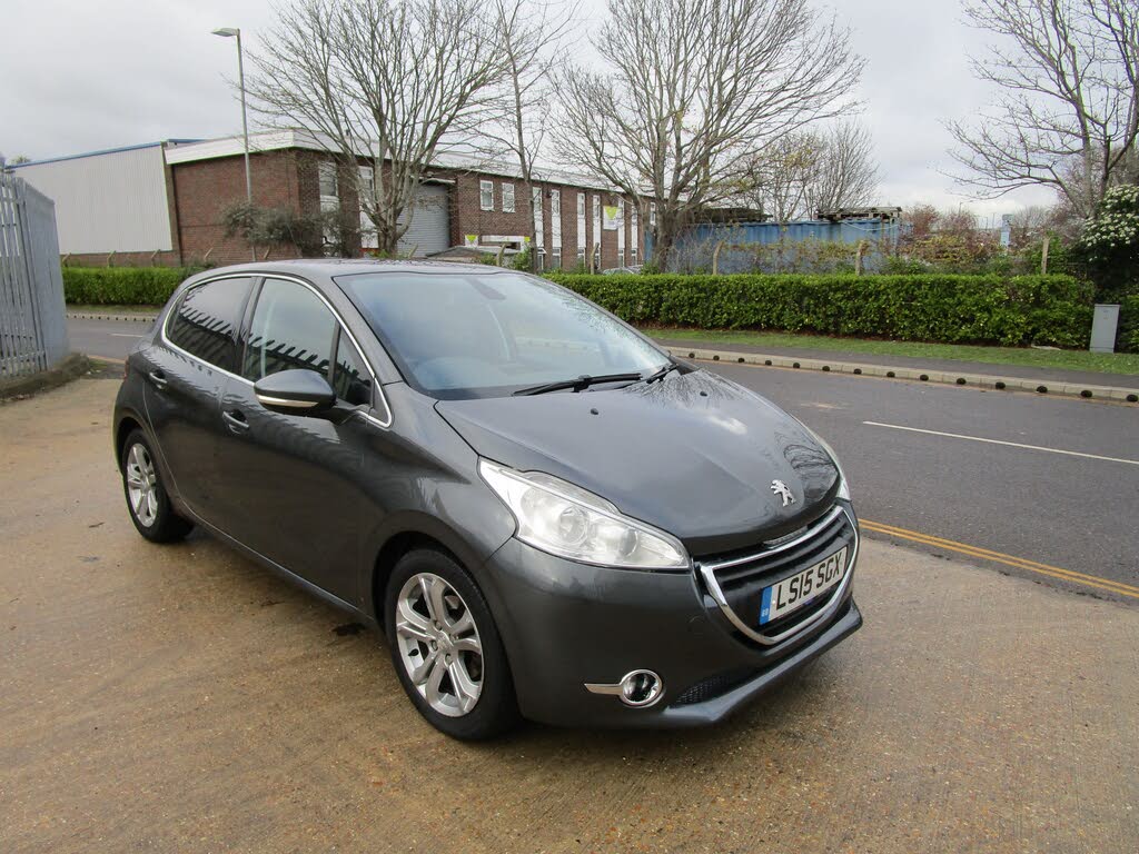 2015 Peugeot 208 1.2 Allure PureTech VTi 5d