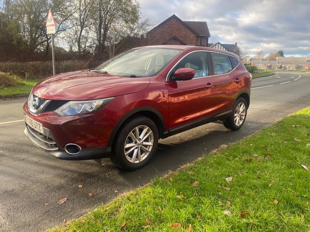 2015 Nissan Qashqai 1.5dCi Acenta Smart Vision Pack