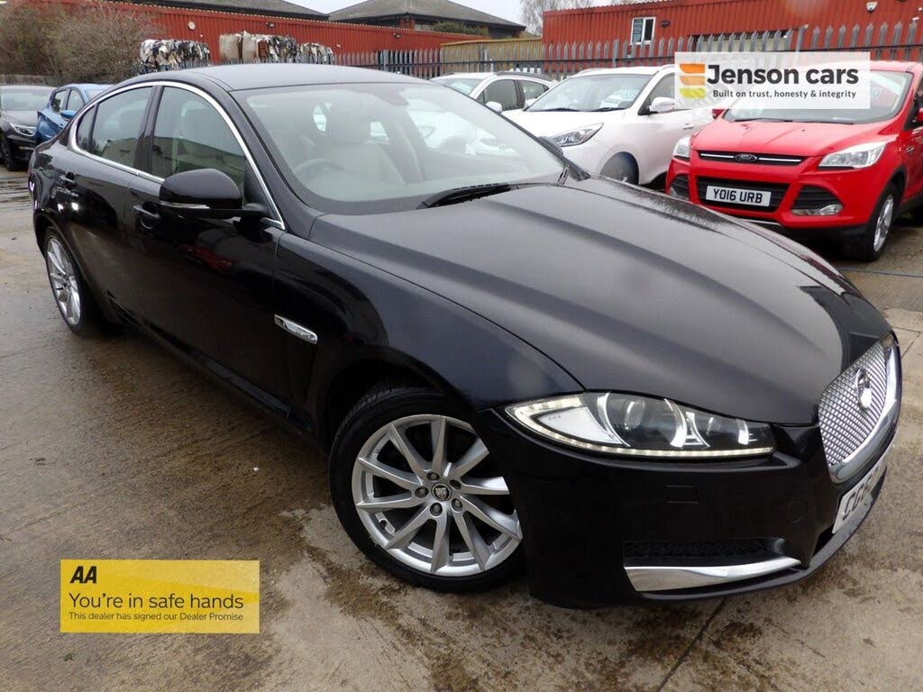 2013 Jaguar XF 2.2TD Premium Luxury (200ps) (s/s) Saloon 4d Auto