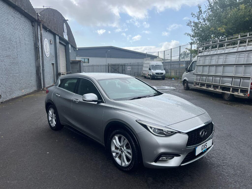 2016 Infiniti Q30 1.5d SE