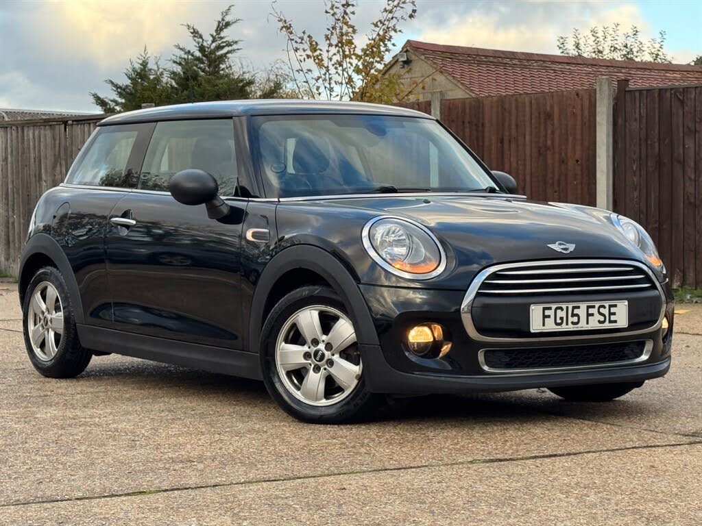 2015 MINI Mini 1.2 One (Media XL)(s/s) 3d