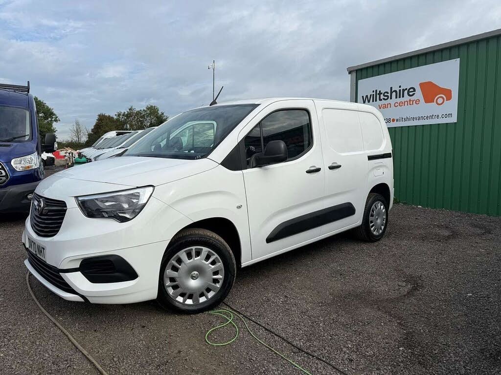 2020 Vauxhall Combo 1.5CDTi Sportive 2300 (100PS)(EU6dT) L1H1 Panel