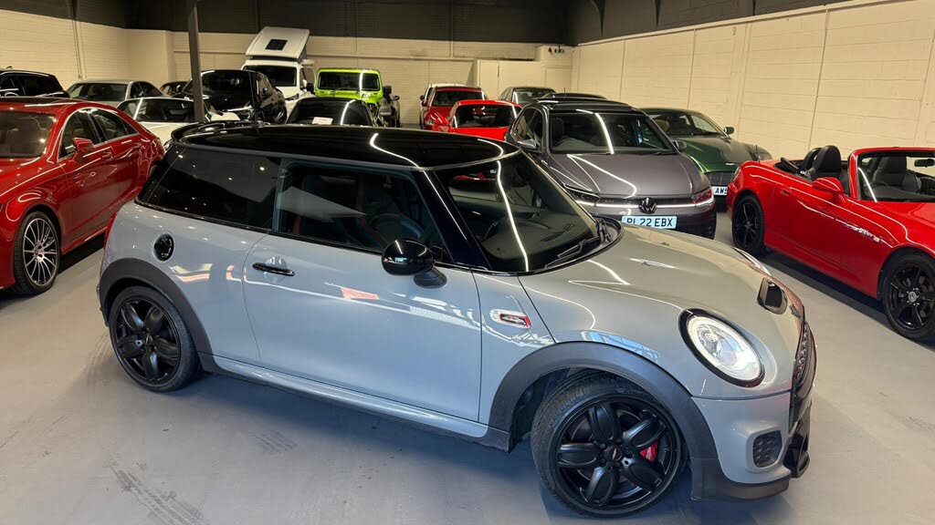 2018 MINI Mini 2.0 John Cooper Works Series II (s/s) Hatchback 3d