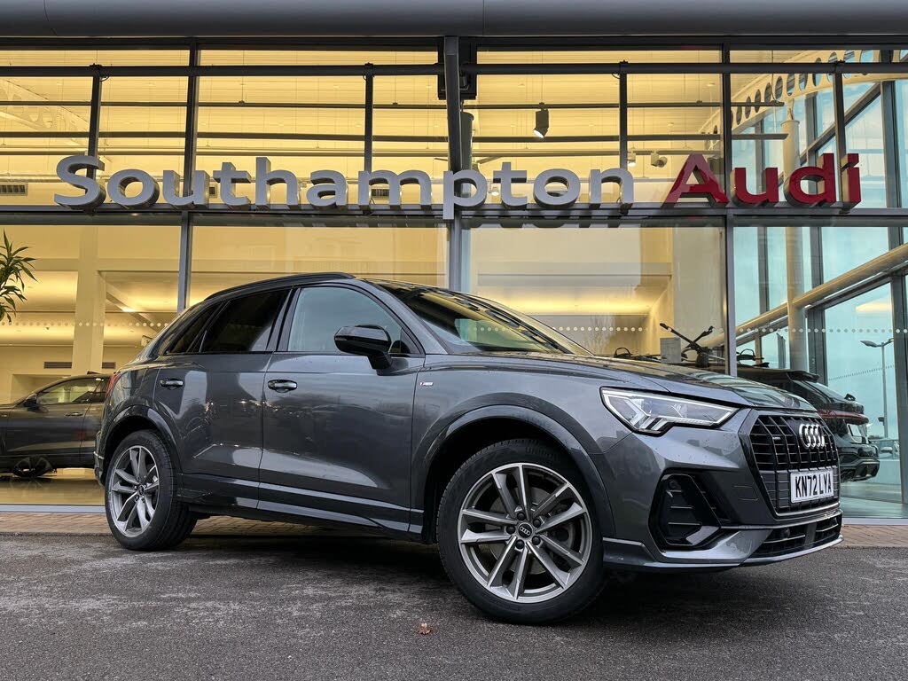 2022 Audi Q3 2.0 40 TDI Black Edition Station Wagon