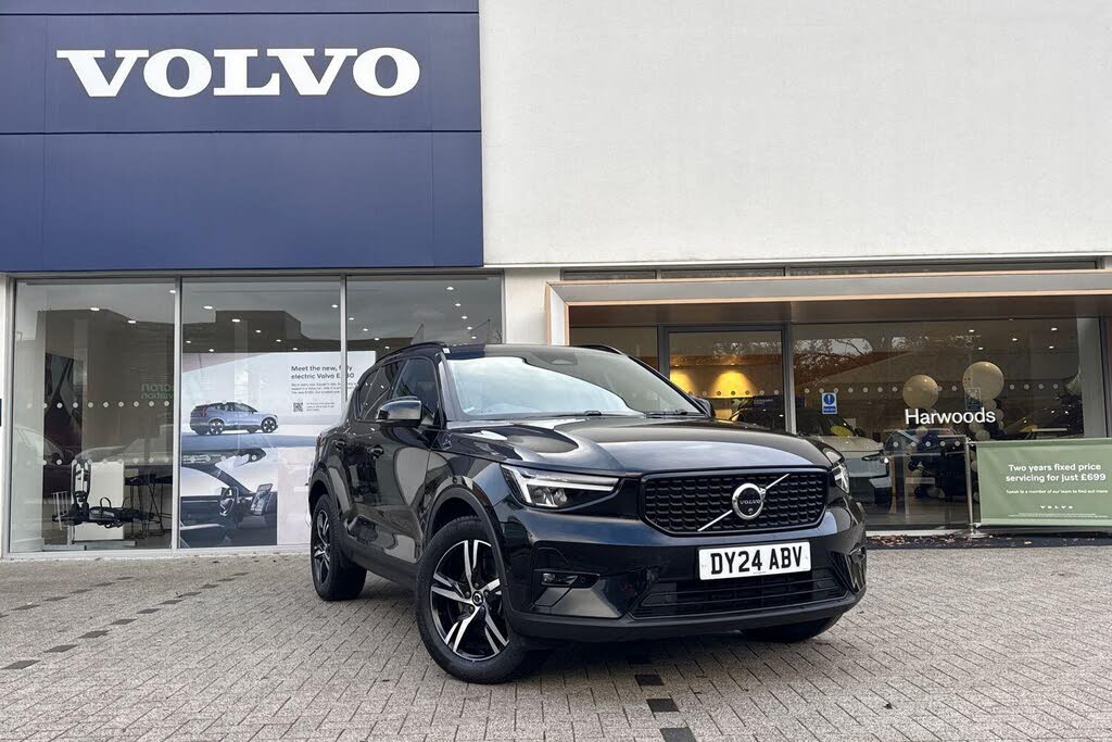 2024 Volvo XC40 2.0 B3 Plus