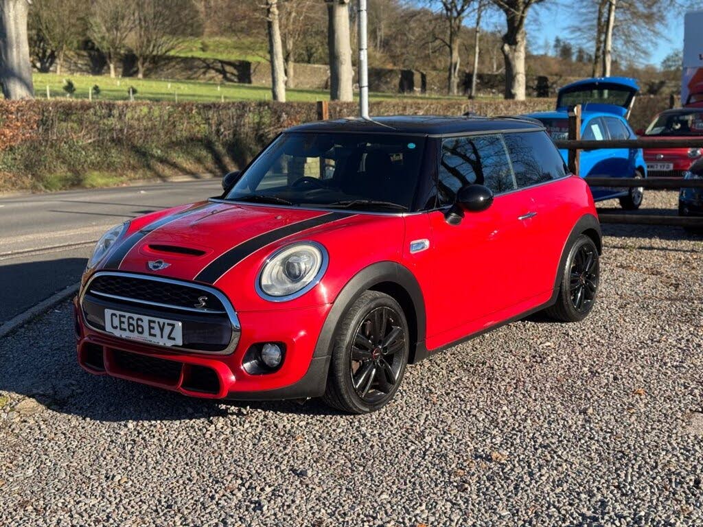 2016 MINI Mini 2.0 Cooper S (s/s) Hatchback 3d Sport Auto