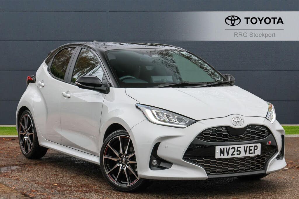 2025 Toyota Yaris 1.5 VVT-i GR Sport (128bhp)