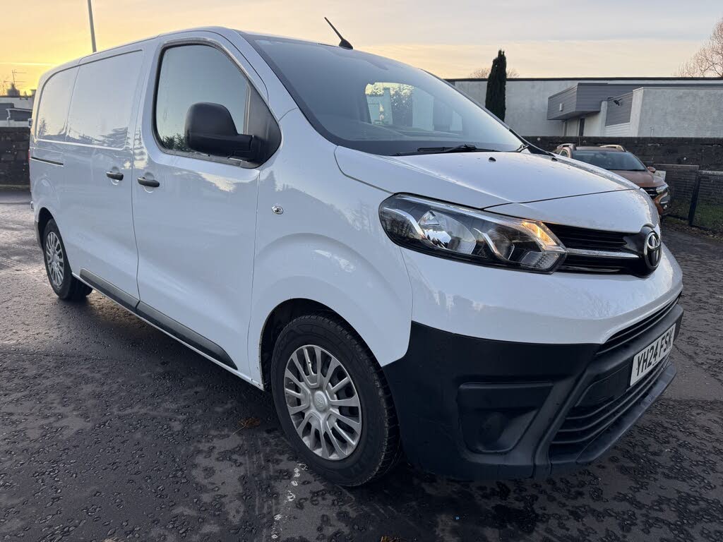 2024 Toyota PROACE 1.5D Icon Medium