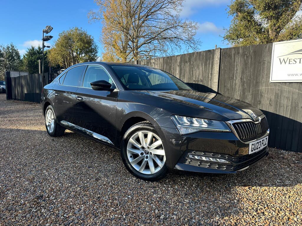 2023 Skoda Superb 1.5 TSI SE Technology Hatchback