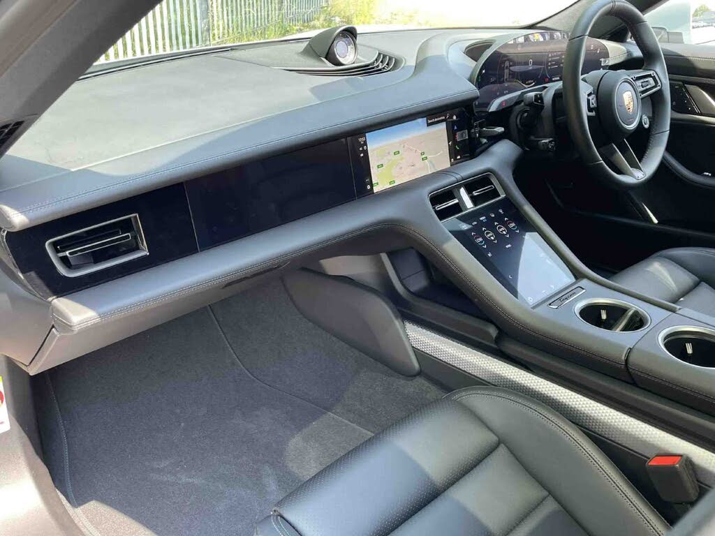 2024 Porsche Taycan E 4S Cross Turismo (598ps)