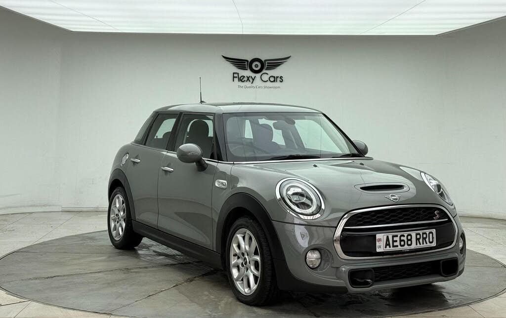 2018 MINI Mini 2.0 Cooper S Series II (s/s) Hatchback 5d Sport Auto