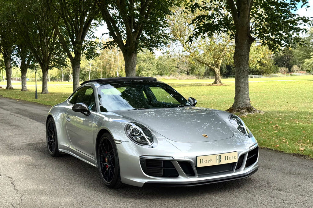 2018 Porsche 911 3.0 Carrera GTS Coupe PDK