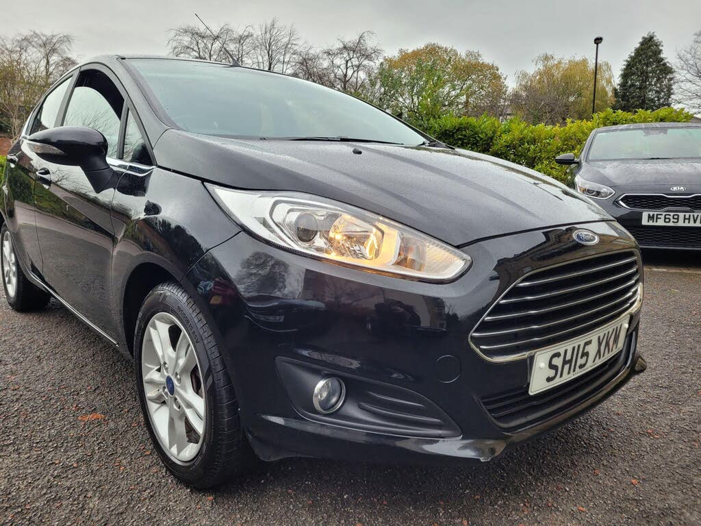 2015 Ford Fiesta 1.25 Zetec (E6) 5d
