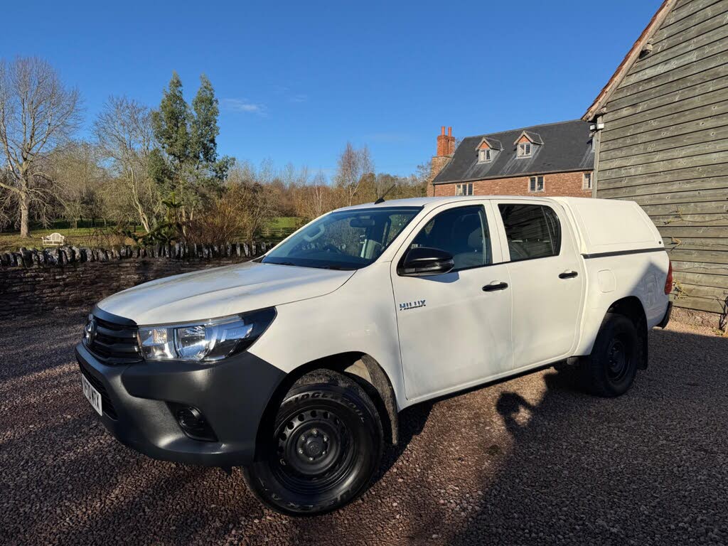 2020 Toyota Hi-Lux 2.4D-4D Active (150hp)(Eu6dT-E) 3.5t Double Pick-Up