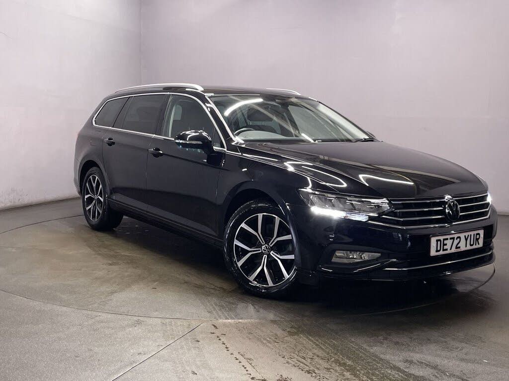 2022 Volkswagen Passat 1.5 TSI SEL Estate 5d DSG