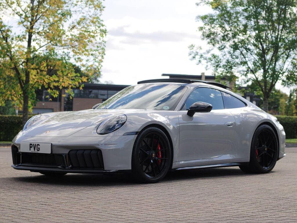 2025 Porsche 911 3.0 Carrera 4 GTS (541ps) Coupe 3591cc PDK