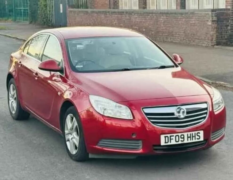 2009 Vauxhall Insignia 2.0TD Exclusiv 2.0CDTi 16v (130ps) (Nav) Hatchback 5d