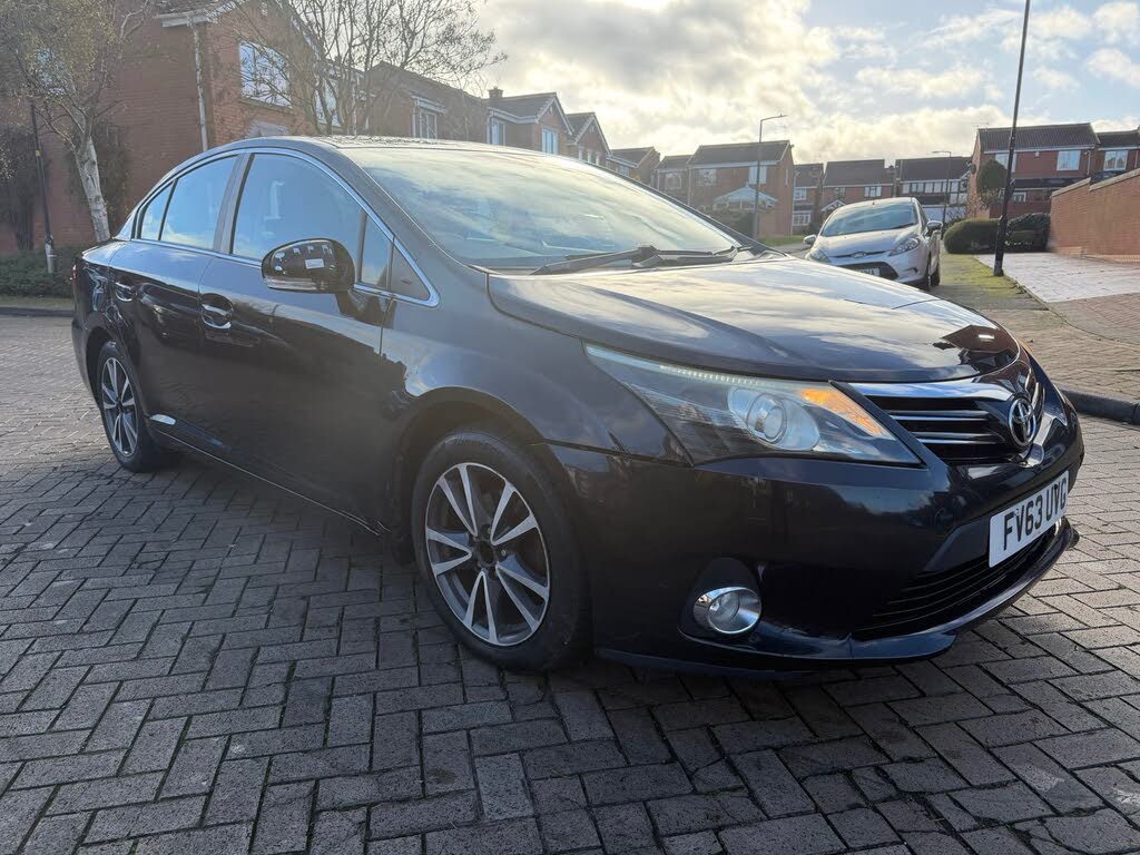 2013 Toyota Avensis 2.0TD Icon Saloon 4d