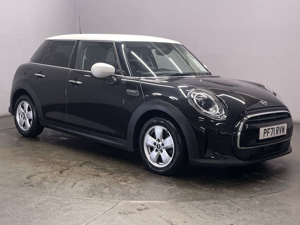 2022 MINI Mini 1.5 Cooper Classic Hatchback 5d Auto