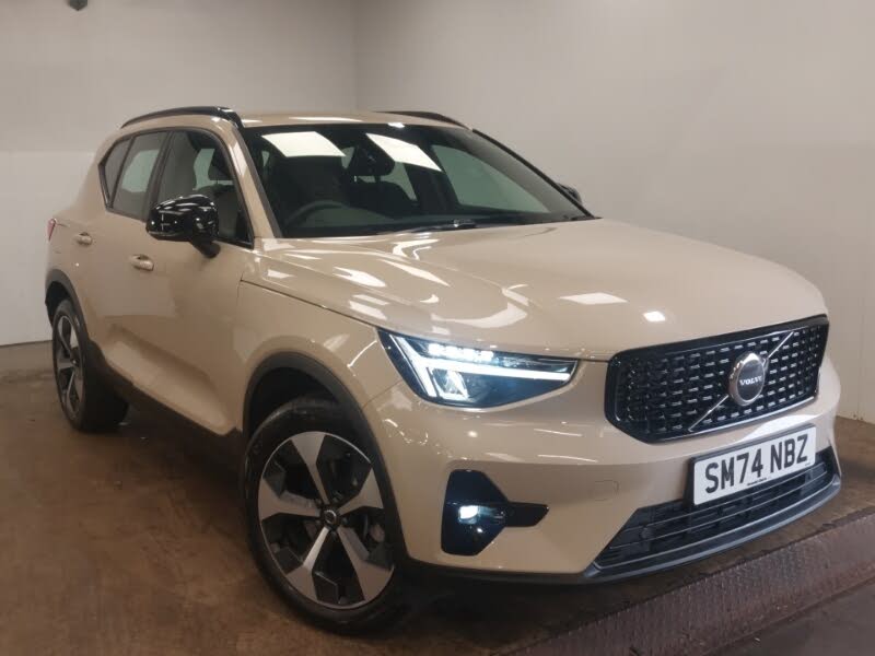2024 Volvo XC40 2.0 B3 Plus