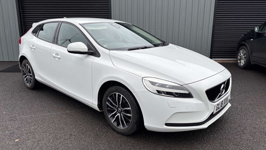 2018 Volvo V40 2.0 T3 Momentum Nav Plus