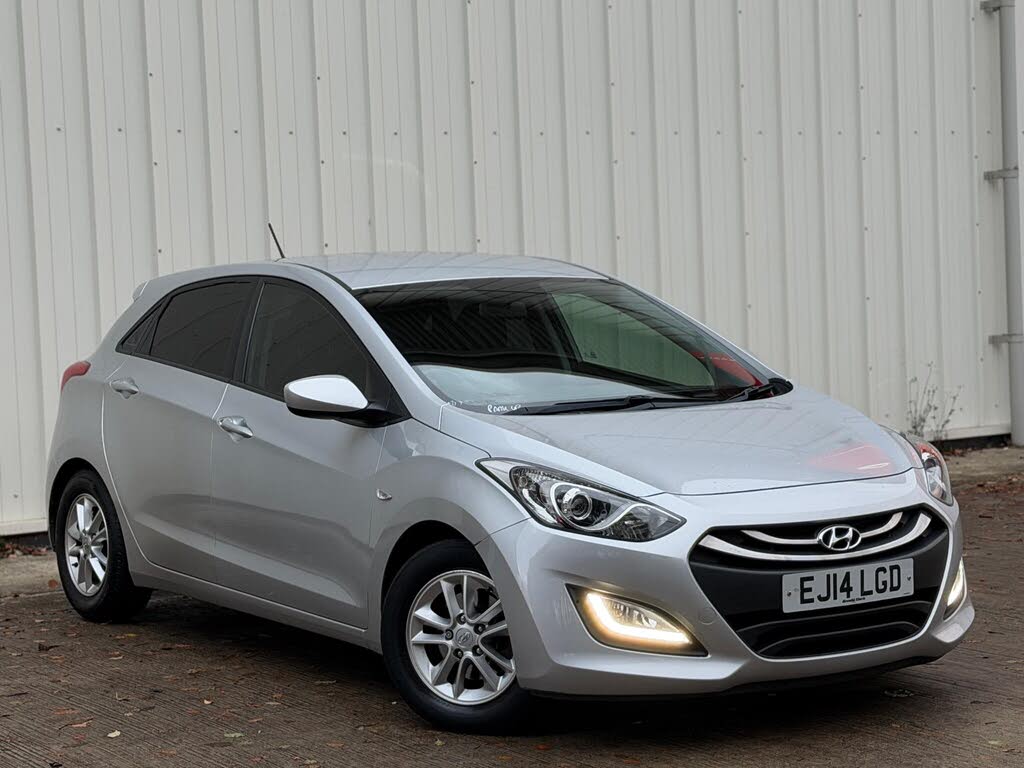 2014 Hyundai i30 1.6CRDi Active (108bhp) Blue Drive Hatchback 5d