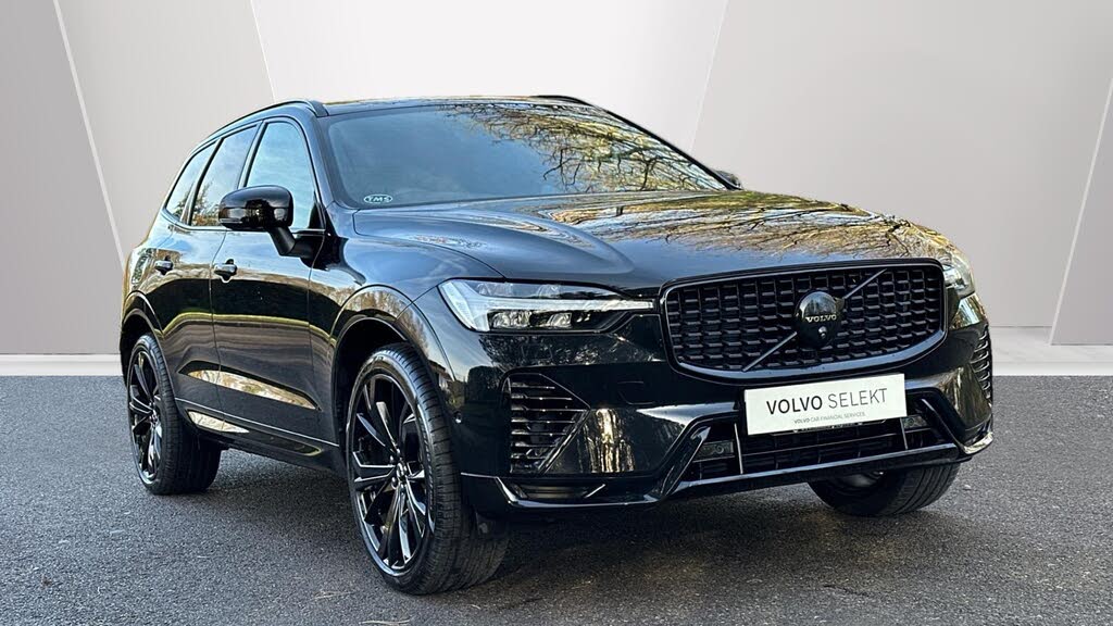 2025 Volvo XC60 2.0 T8 Ultra Black Edition