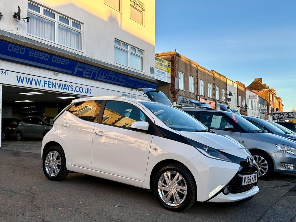 2015 Toyota AYGO 1.0 VVT-i x-pression 5d