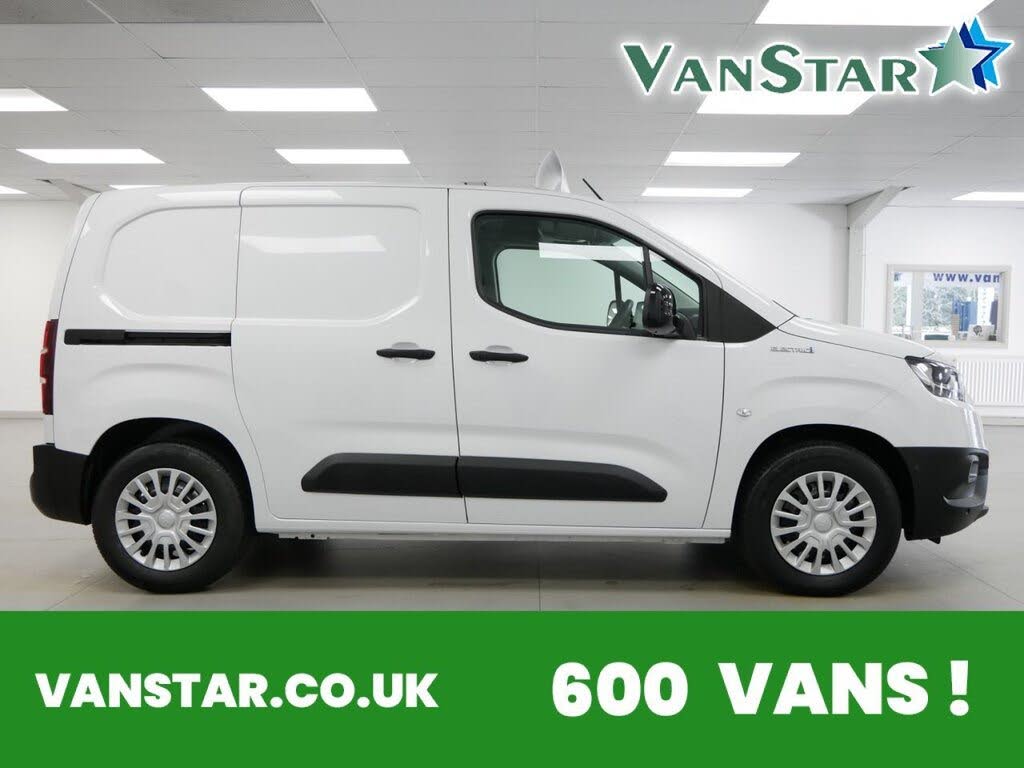 2023 Toyota ProAce City E Icon L1