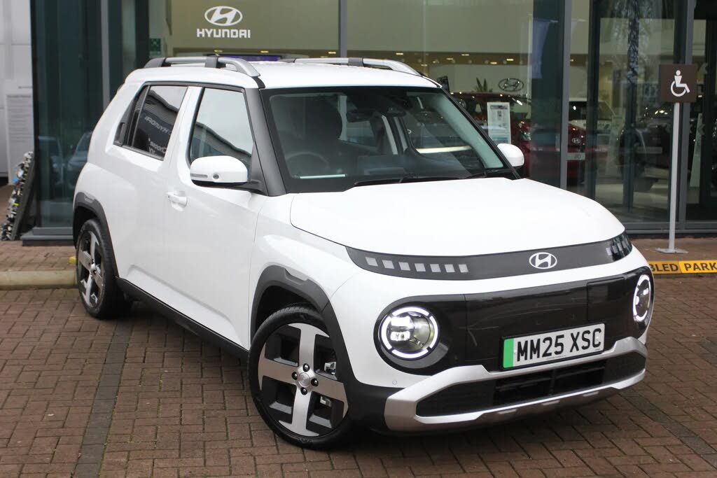 2025 Hyundai Inster E 02