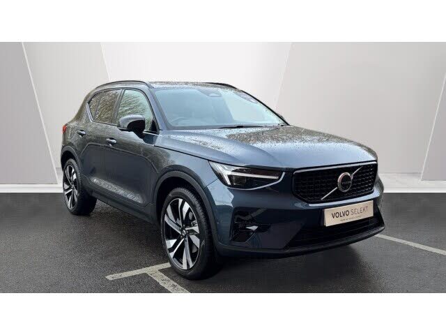 2025 Volvo XC40 2.0 B4 Ultra (Bright
