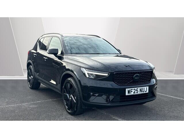 2025 Volvo XC40 2.0 B4 Plus Black Edition