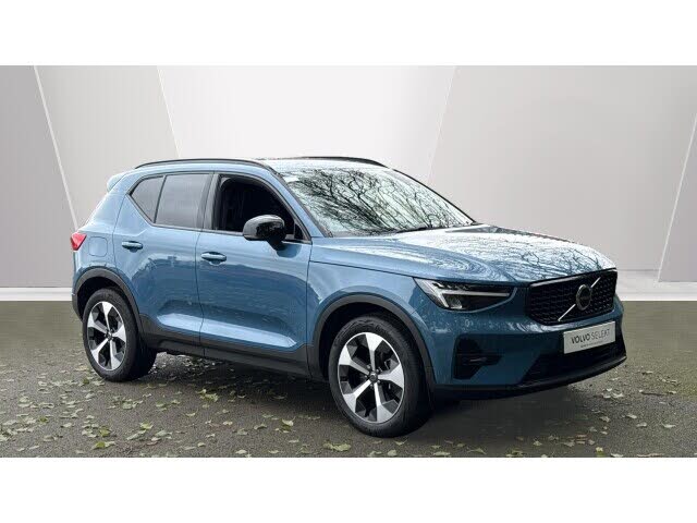 2025 Volvo XC40 2.0 B3 Plus