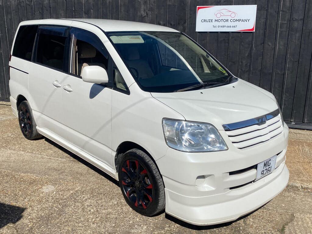 2014 Toyota Noah