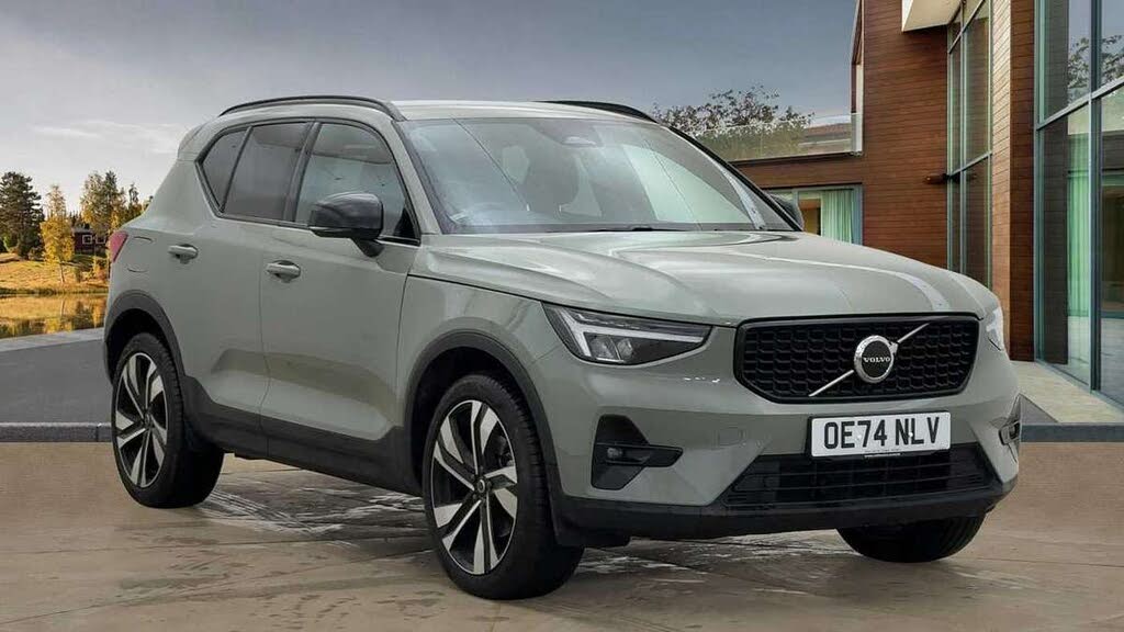 2024 Volvo XC40 2.0 B4 Plus