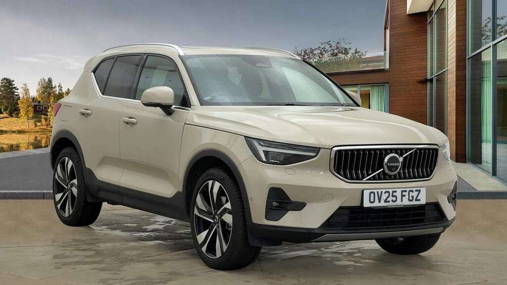 2025 Volvo XC40 2.0 B4 Ultra (Bright