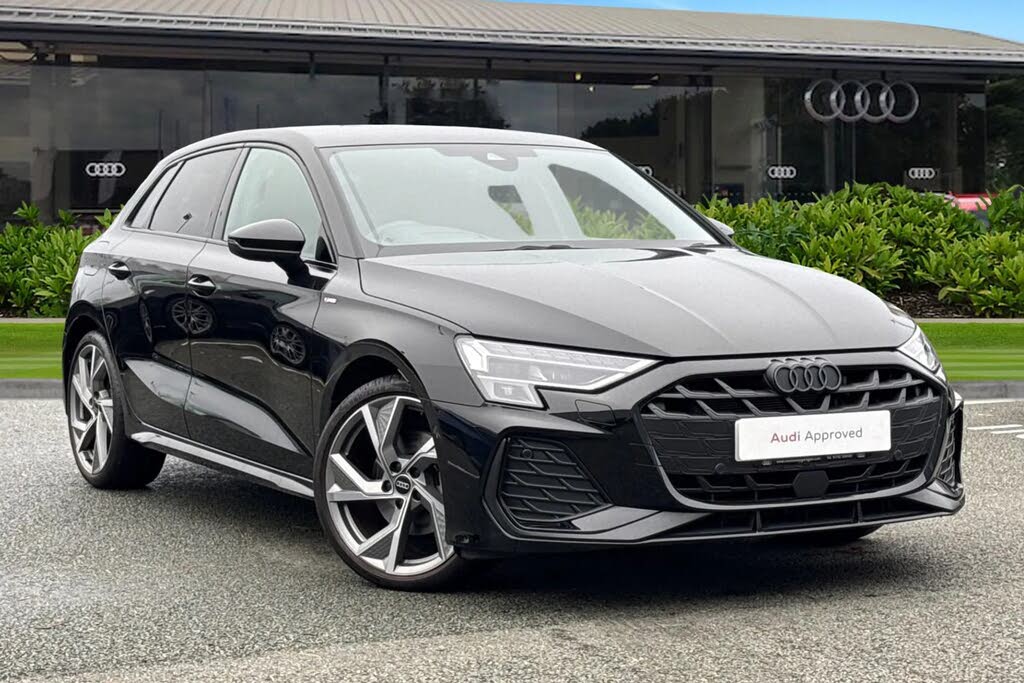 2025 Audi A3 1.5 35 TFSI Black Edition Sportback 5d