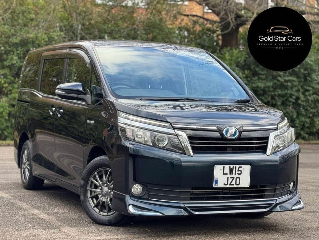 2015 Toyota Voxy 1.8 Hybrid