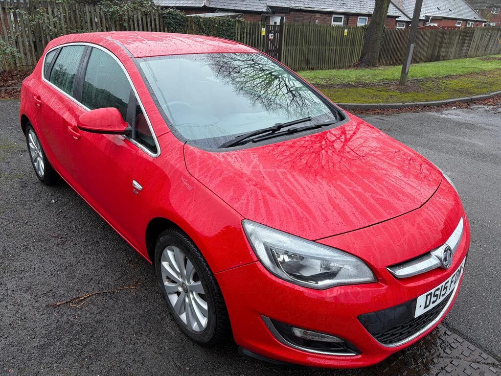 2015 Vauxhall Astra 2.0TD Elite 16v ecoFLEX (s/s) Hatchback