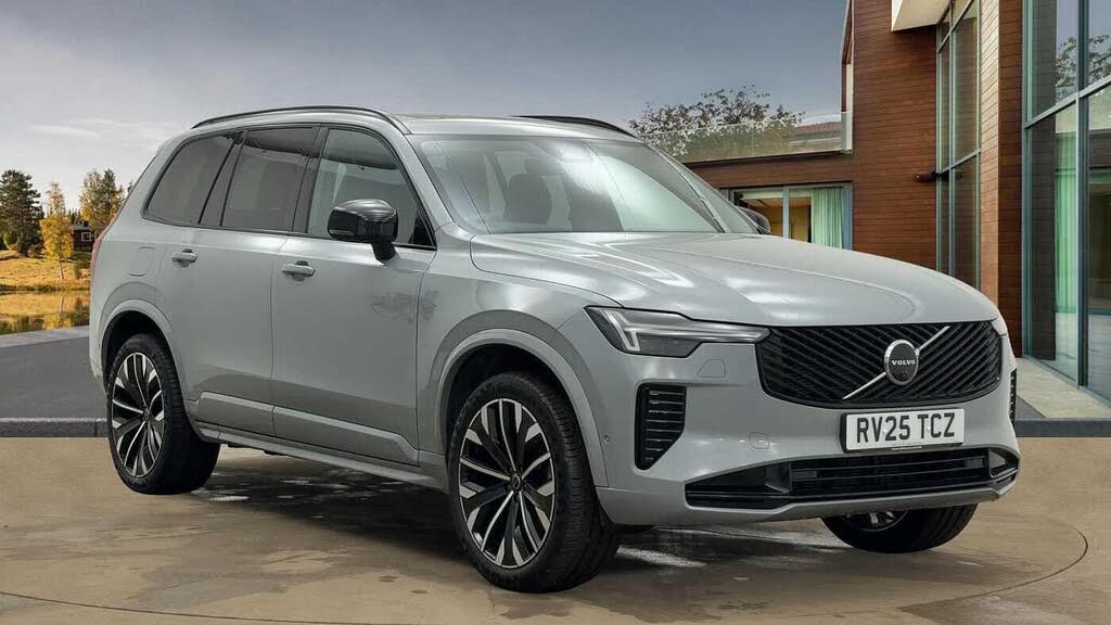 2025 Volvo XC90 2.0 B5 Plus