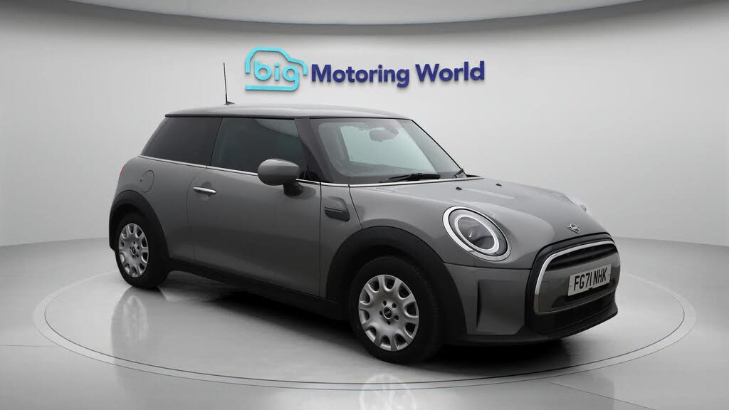 2021 MINI Mini 1.5 One Classic 3d