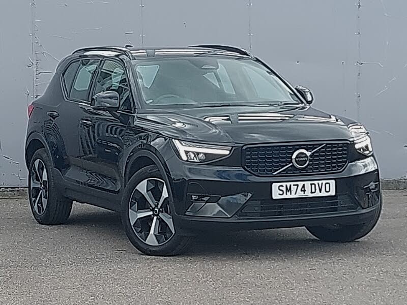 2024 Volvo XC40 2.0 B3 Plus