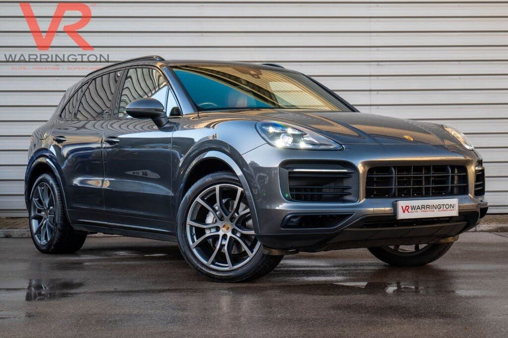 2022 Porsche Cayenne 3.0 V6 E-Hybrid Station Wagon