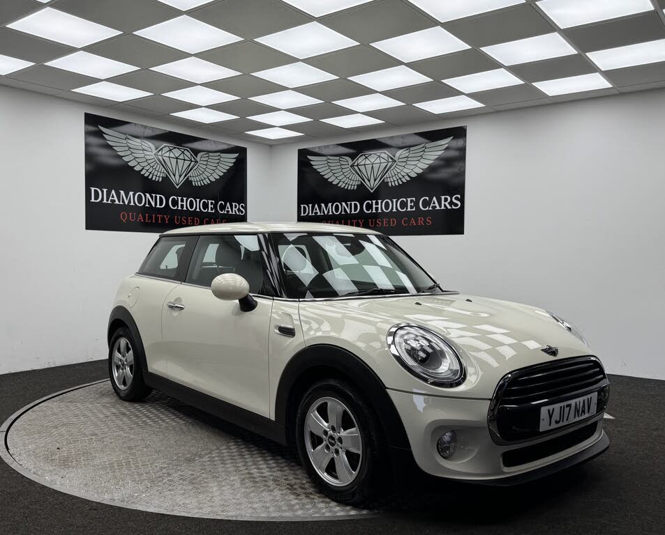 2017 MINI Mini 1.5 Cooper (s/s) Hatchback 3d