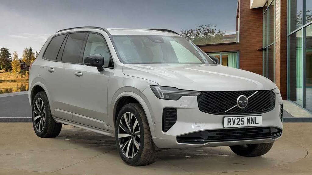 2025 Volvo XC90 2.0 B5 Plus
