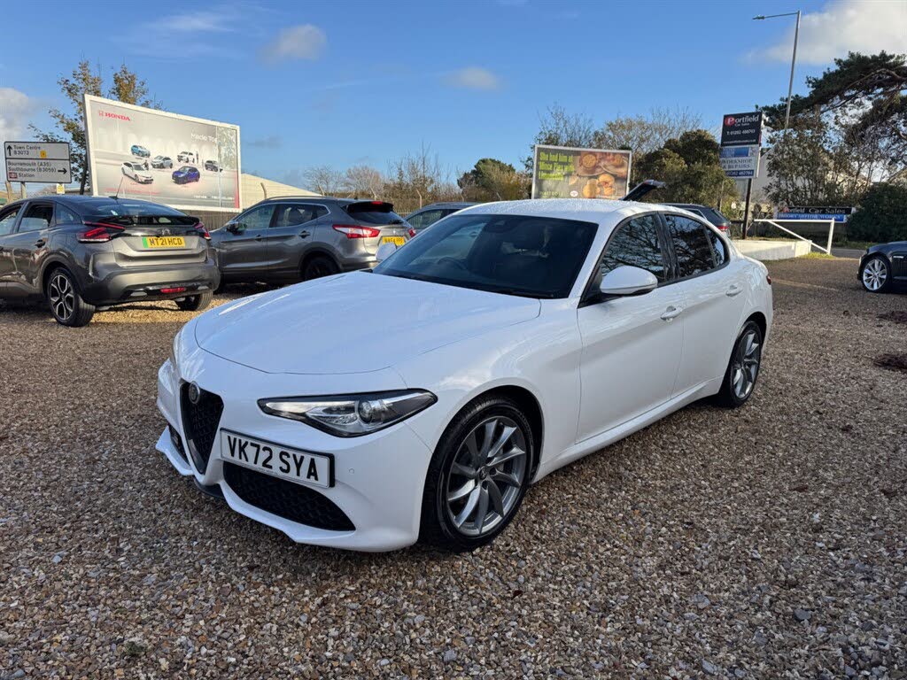 2022 Alfa Romeo Giulia 2.0 Sprint (197bhp)