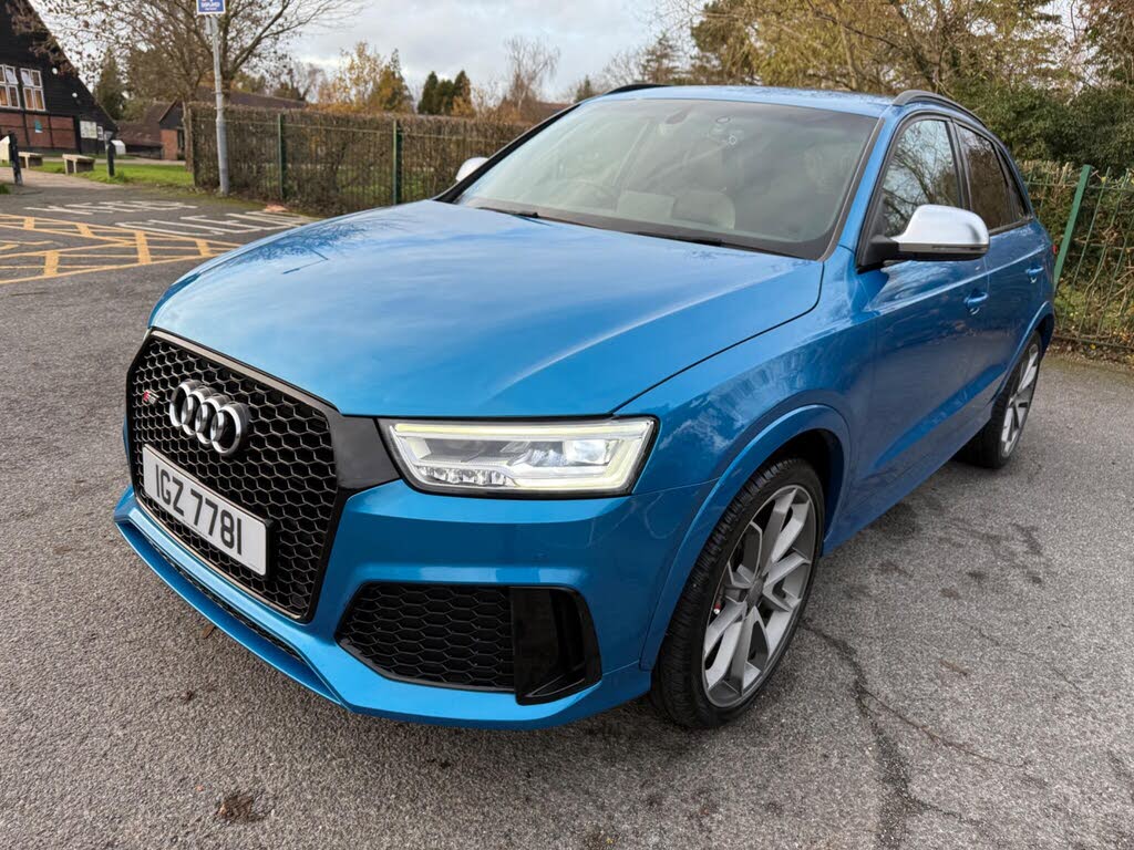 2015 Audi RS Q3 2.5 quattro (340ps)