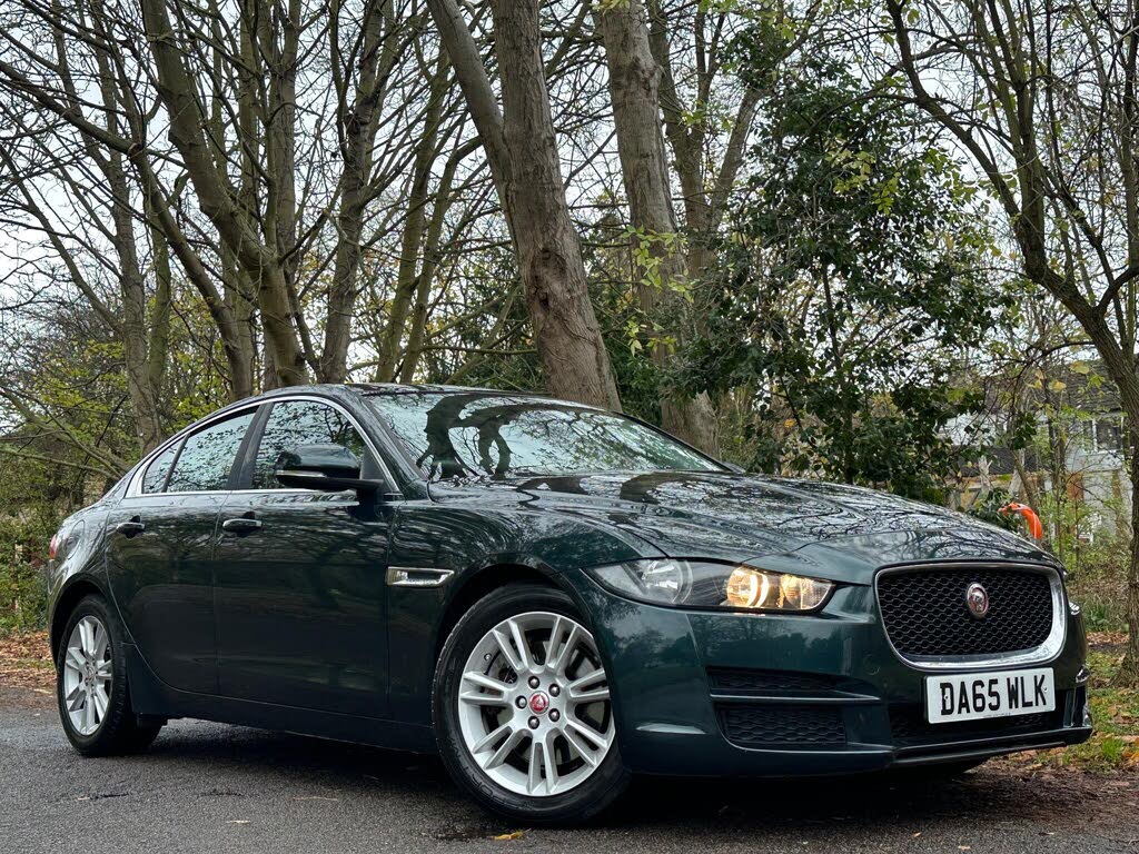 2015 Jaguar XE 2.0 Prestige